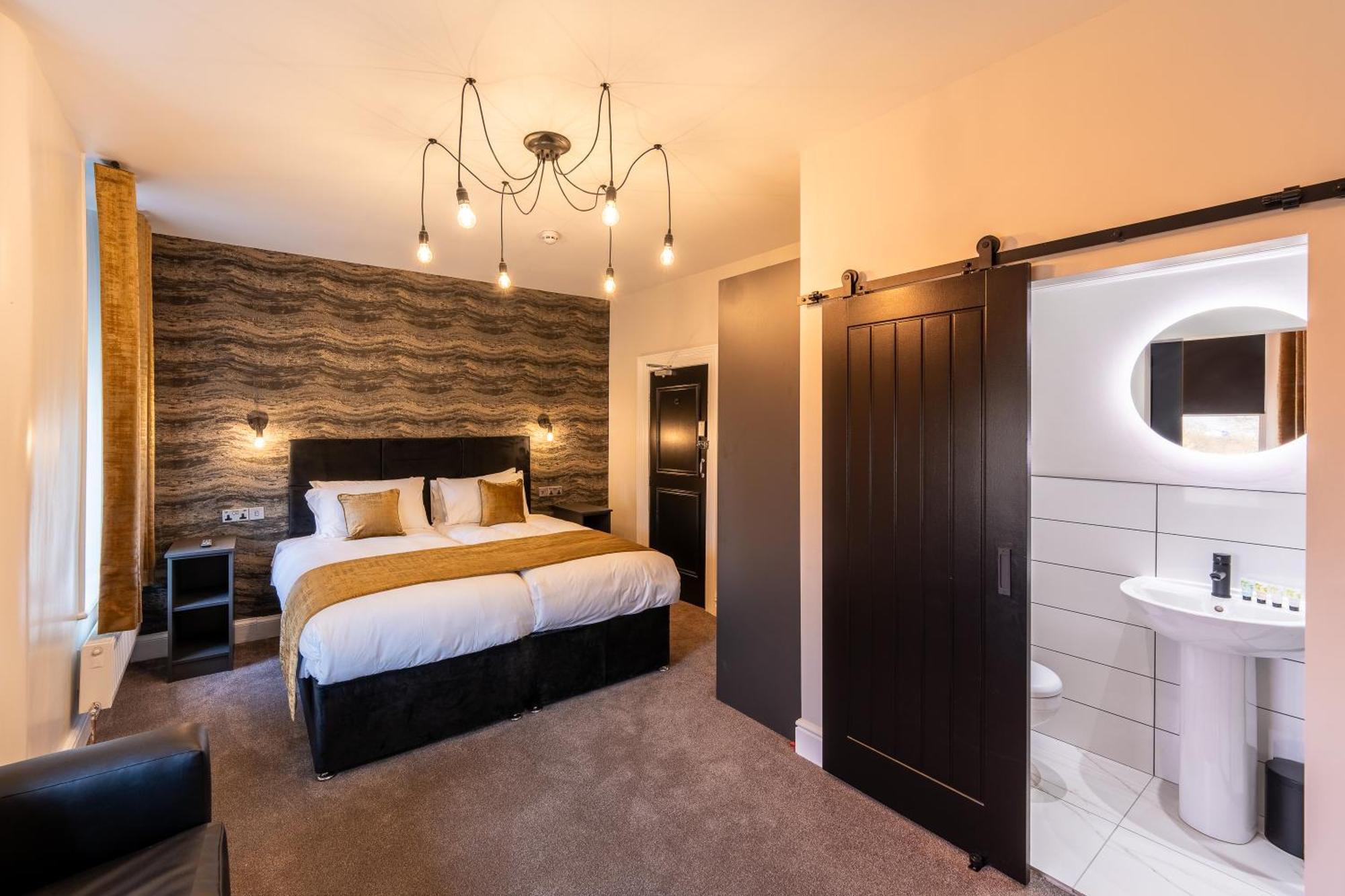 @ Arkles Lane Bed & Breakfast Liverpool